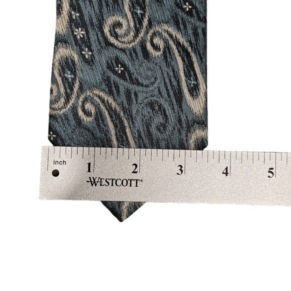 Vintage Fendi Italy Designer Silk Paisley Tie 3 1/2 wide 57 in Long Blue Cream - Picture 6 of 7